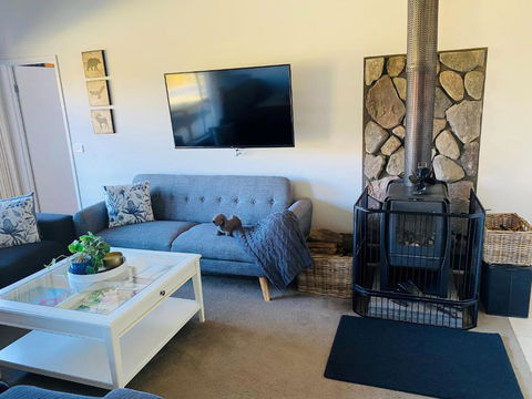 ELM Accommodation - Merrijig - Accommodation Coffs Harbour 3