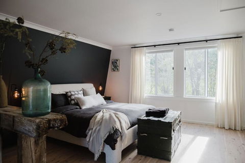 EKhaya - The Barn - Accommodation Coffs Harbour 1