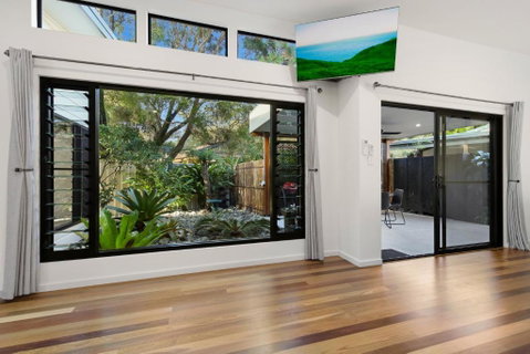 Elvis On Brodie - Luxury Boutique Accommodation - Accommodation Coffs Harbour 3