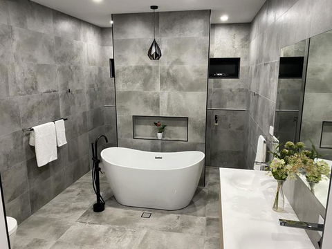 Fairy Meadow Beach House - Accommodation Coffs Harbour 3