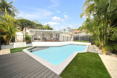 Family Escape Serene Oasis With Pool And AC - Accommodation Coffs Harbour 0