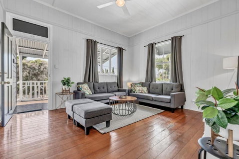Gabba Central House 3BR2Bath Pets - Accommodation Coffs Harbour 1