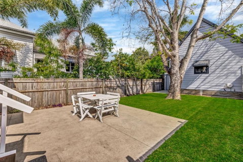 Gabba Central House 3BR2Bath Pets - Accommodation Coffs Harbour 0
