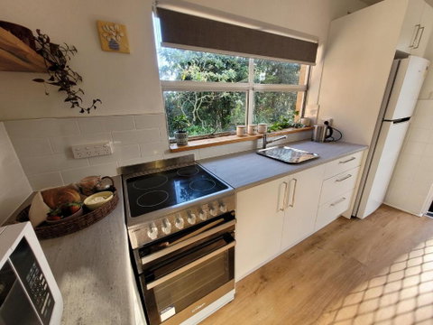 Garden Rest - Accommodation Coffs Harbour 2