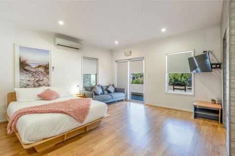 Gawler Townhouses 1b - Accommodation Coffs Harbour 2