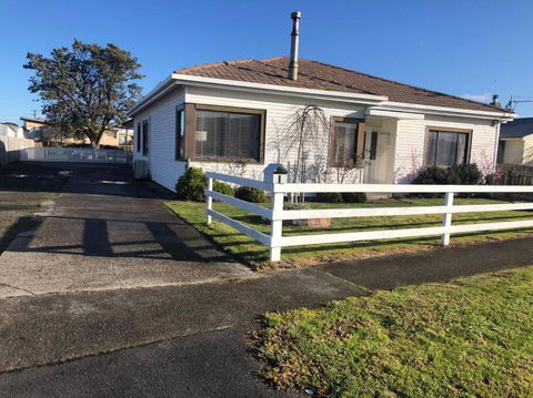 Guesthouse On Grant Street - Accommodation Coffs Harbour 2