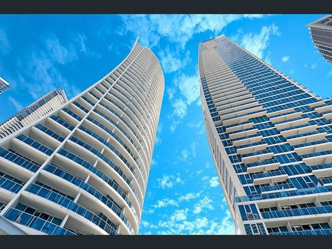 H-Residences Private Apartments - Hosted By Coastal Letting - Accommodation Coffs Harbour 4