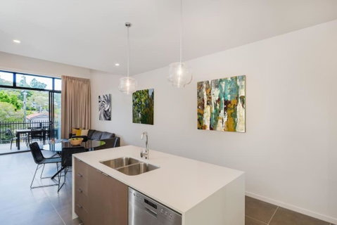 H6B - Round About Bulimba - Accommodation Coffs Harbour 1