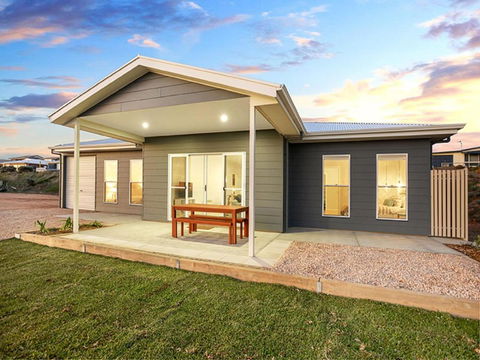 High Tide - Beachfront Pet-friendly - Accommodation Coffs Harbour 1