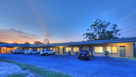 Hilldrop Motor Inn - Accommodation Coffs Harbour 3
