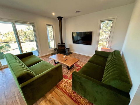 House On The Hill - Accommodation Coffs Harbour 2
