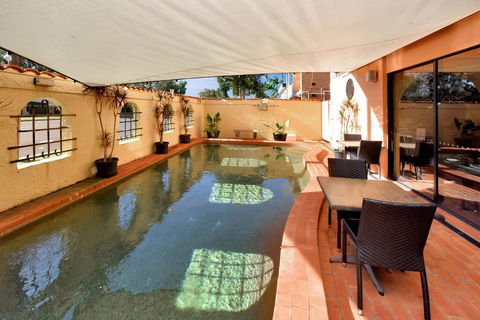 Adobe Motel - Accommodation Coffs Harbour 2