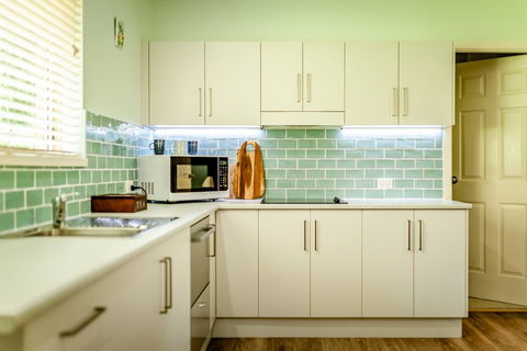 Alarks Nest Bed And Breakfast - Accommodation Coffs Harbour 3
