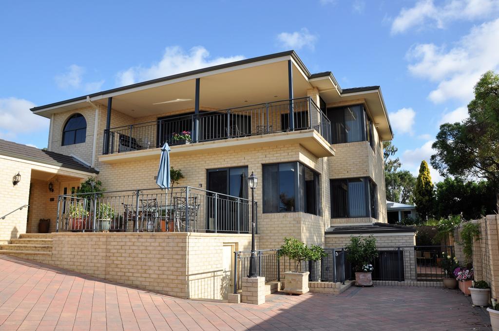 Alfred Cove WA Accommodation Coffs Harbour