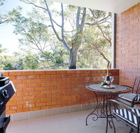Amanda Court 2/1 Weatherly Cl - Renovated unit with aircon wifi and Close to the beach - Accommodation Coffs Harbour