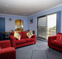 Anchorage 7 Beautifully Renovated Close to Rockpool - Accommodation Coffs Harbour