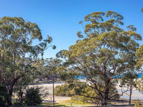 Aqua View (By Jervis Bay Rentals) - Accommodation Coffs Harbour 0