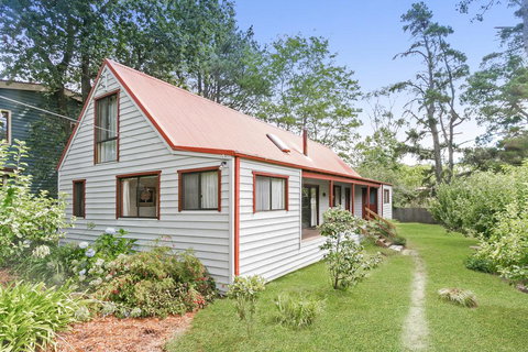 Arcadia Cottage - Accommodation Coffs Harbour 0