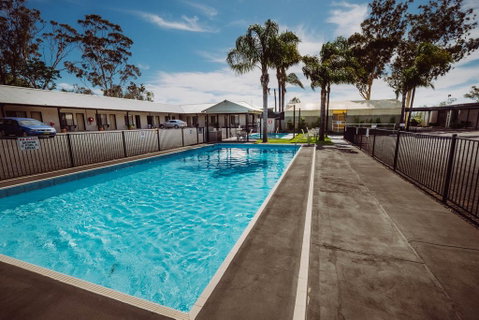 Artesian Spa Motel - Accommodation Coffs Harbour 3