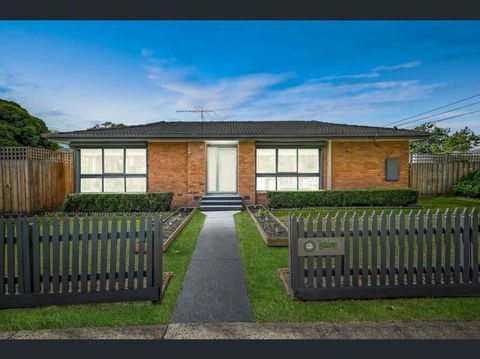 Meadow View Cottage - Accommodation Coffs Harbour 0
