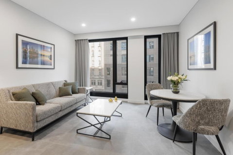 Meriton Suites Melbourne - Accommodation Coffs Harbour 0