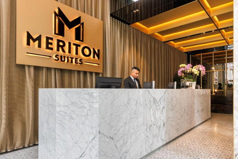 Meriton Suites Melbourne - Accommodation Coffs Harbour 2