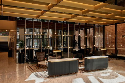 Meriton Suites Melbourne - Accommodation Coffs Harbour 3