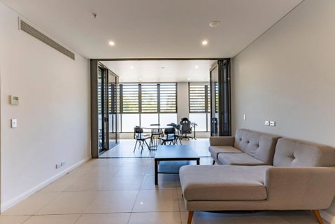 Modern 2B With Loft Bed Parking Central Mascot - Accommodation Coffs Harbour 0