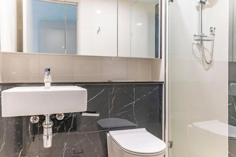 Modern 2B With Loft Bed Parking Central Mascot - Accommodation Coffs Harbour 1
