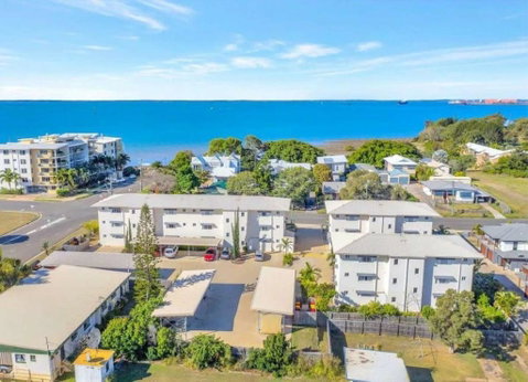 Modern Beach Apartment - Accommodation Coffs Harbour 0