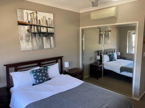 Modern Beach Apartment - Accommodation Coffs Harbour 2