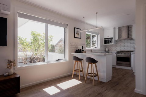 Modern Refurbished Unit In Charming Bellerive - Accommodation Coffs Harbour 0