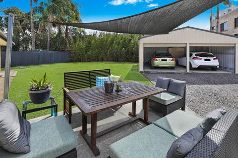 NAROO7- PRIME, CENTRE OF MOOLOOLABA LOCATION - Accommodation Coffs Harbour 3