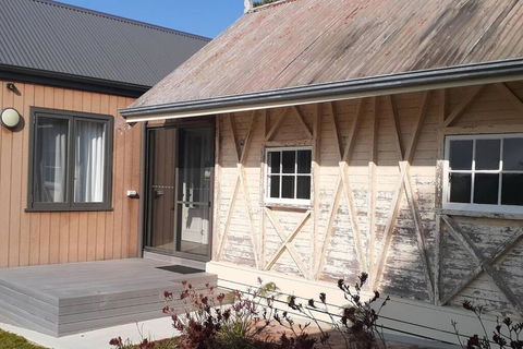 NEST- Luxury Vineyard Accommodation - Accommodation Coffs Harbour 2
