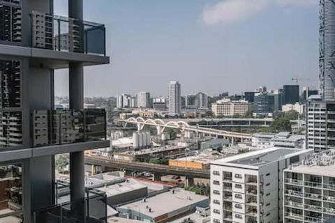 NEW Centrally Located High Level Studio Apartment - Accommodation Coffs Harbour 0