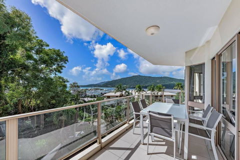 NEW! Gorgeous 2BR Apartment With Stunning Ocean Views! - Accommodation Coffs Harbour 2