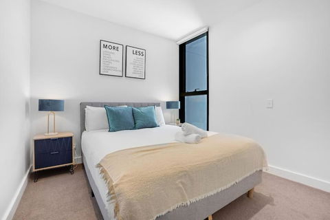 NEW Waterfront Living With Sublime Views 2B1B - Accommodation Coffs Harbour 3