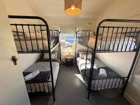 Mount Beauty 3BR Home - Accommodation Coffs Harbour 2