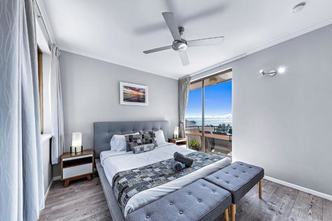 OCEAN VIEWS 16 Pool & Spa Wi-FI - Accommodation Coffs Harbour 1