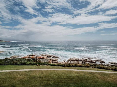 OceanFront - Absolute Waterfront - Accommodation Coffs Harbour 2