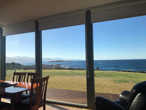OceanFront - Absolute Waterfront - Accommodation Coffs Harbour 0