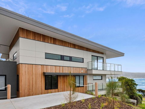 Oceania 3 - Accommodation Coffs Harbour 2