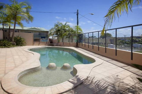 Oceanview 6 With Rooftop Terrace & Spa - Accommodation Coffs Harbour 3