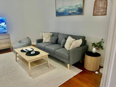 One Bed Apartment - Coogee Beach - Accommodation Coffs Harbour 2