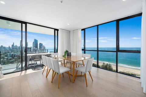 Opulent Ocean Opus -25th Floor - Accommodation Coffs Harbour 3