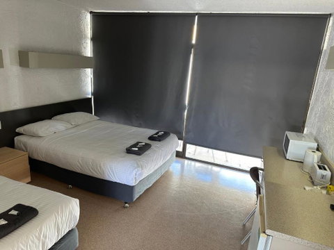 Overlander Hotel - Accommodation Coffs Harbour 1