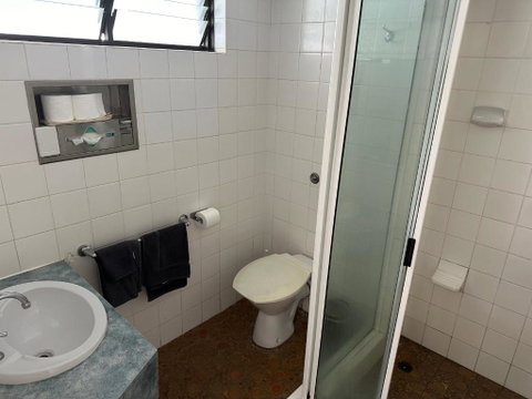 Overlander Hotel - Accommodation Coffs Harbour 3