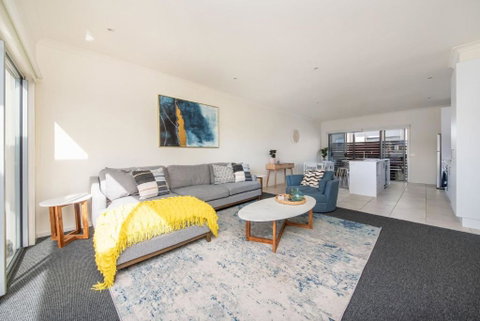 Page Seven By Property Mums - Accommodation Coffs Harbour 2