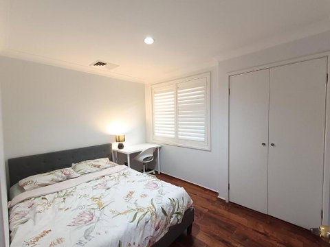 Peaceful Room In Modern Baulkham Hills Home - BH3 - Accommodation Coffs Harbour 0