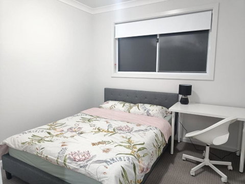 Peaceful Room In Modern And Spacious Baulkham Hills Home - BH2 - Accommodation Coffs Harbour 0